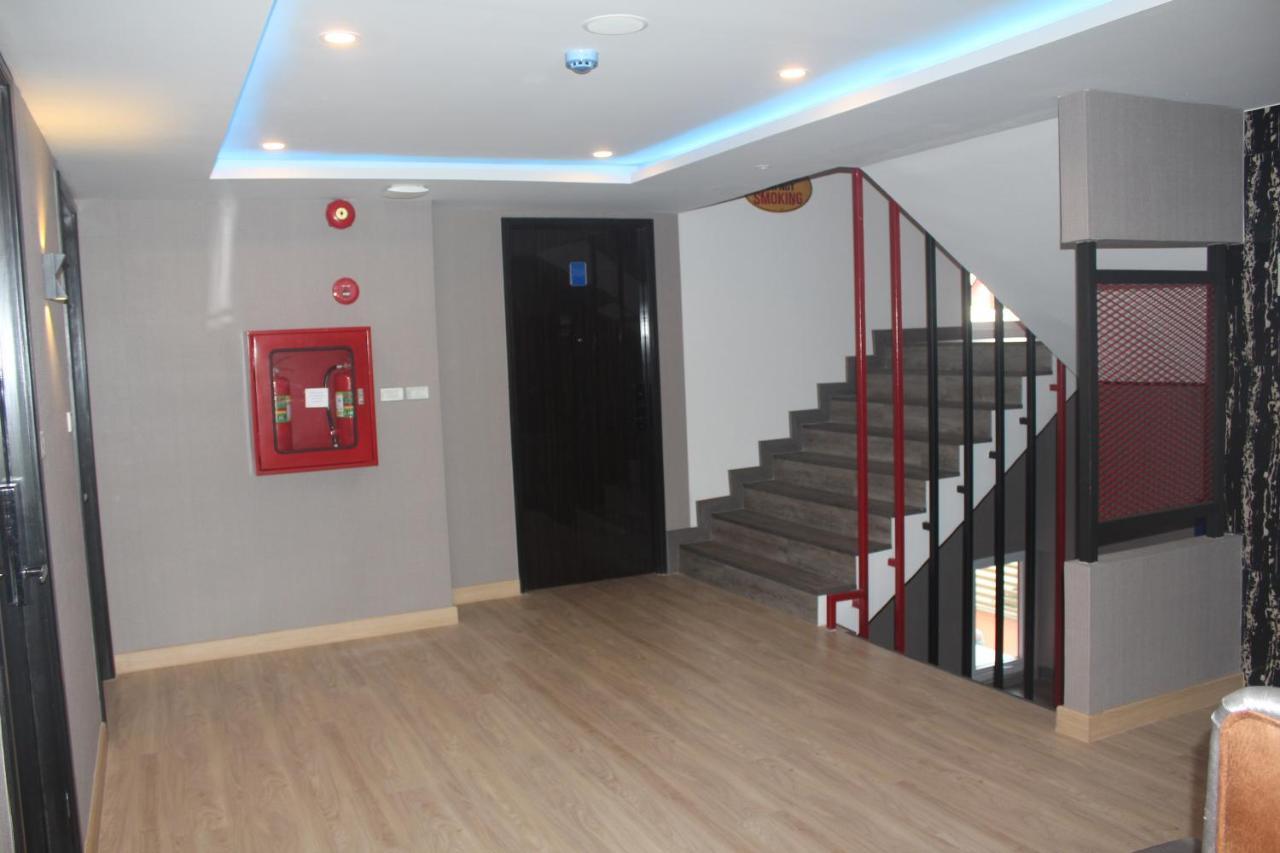 H-District Boutique Poshotel Бангкок Екстер'єр фото