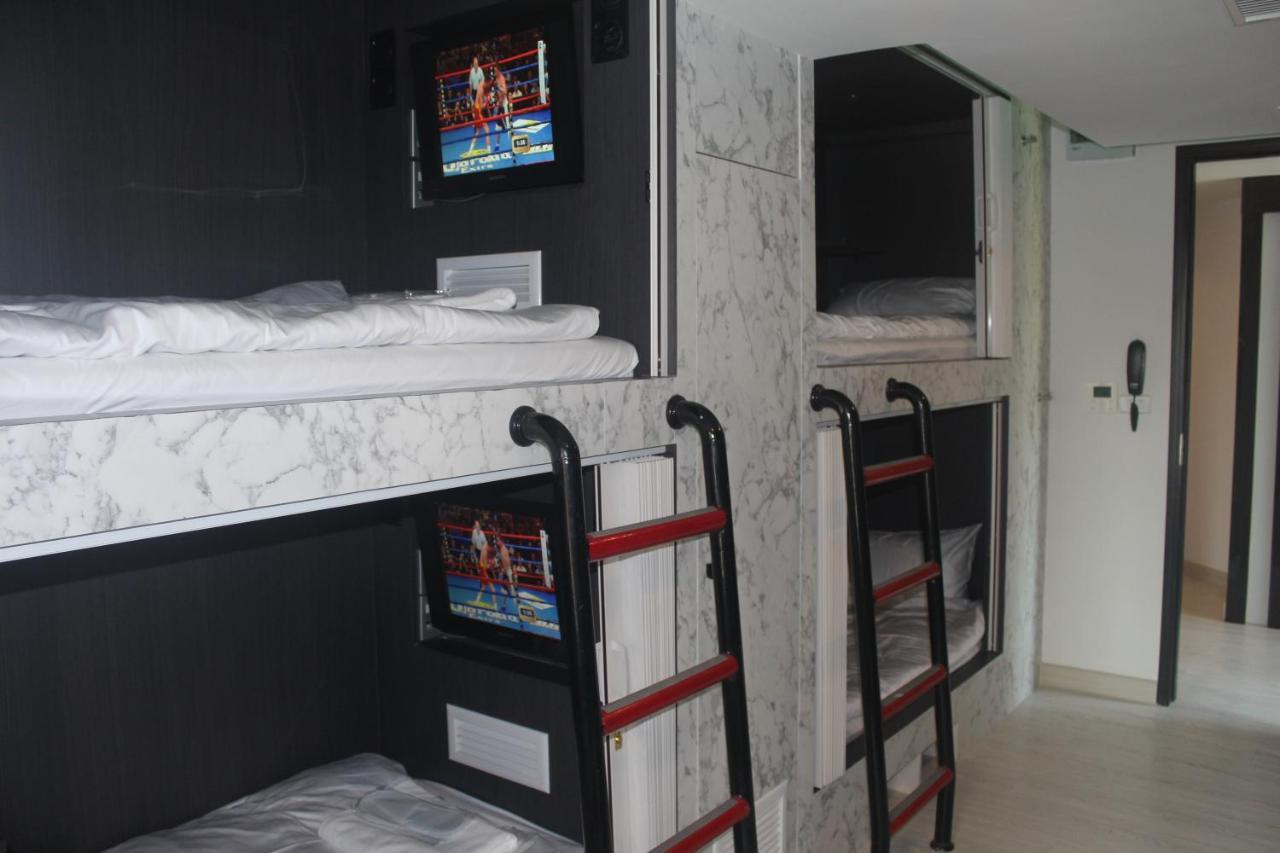 H-District Boutique Poshotel Бангкок Екстер'єр фото